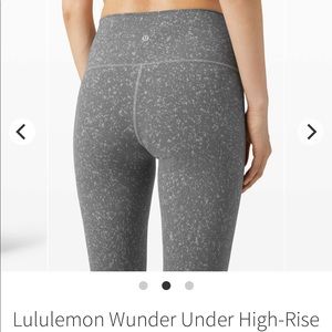 SOLD Lululemon Wunder Under Leggings